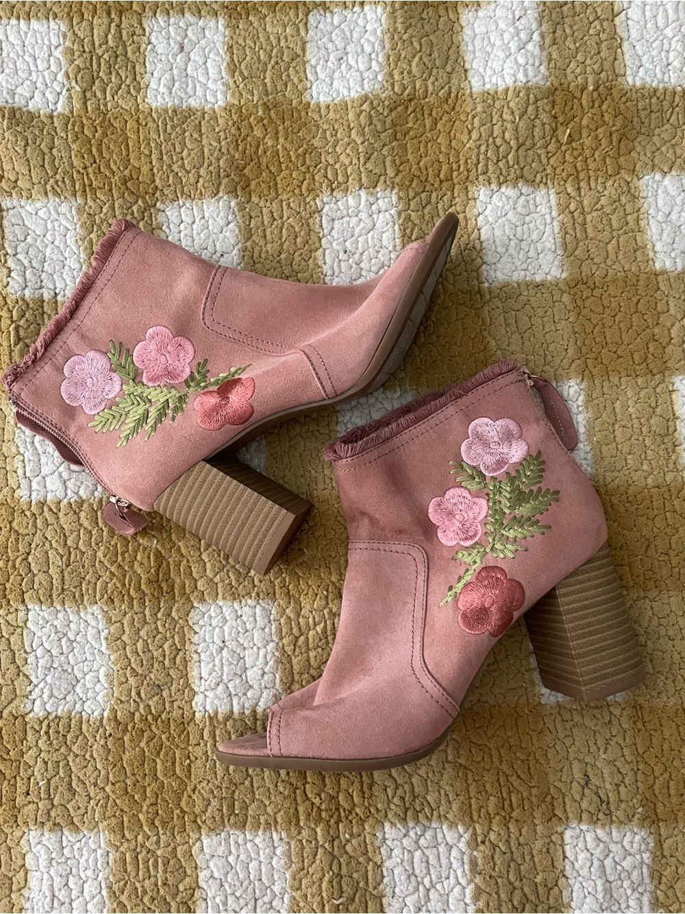 Mojo Moxy Pink Floral Embroidered Peep-Toe Ankle Boots